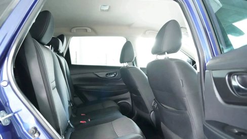 Used 2020 Nissan Rogue SV image 18