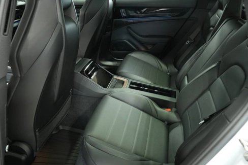 New 2025 Porsche Panamera 4 image 25