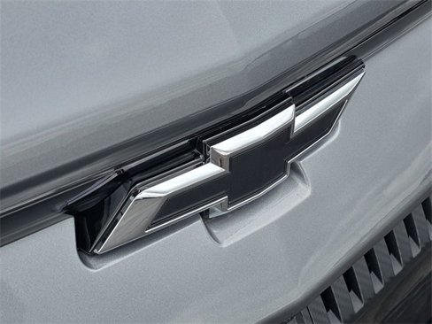 New 2025 Chevrolet Equinox EV RS image 30