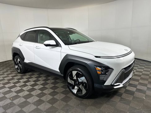 Certified 2025 Hyundai Kona Limited image 18