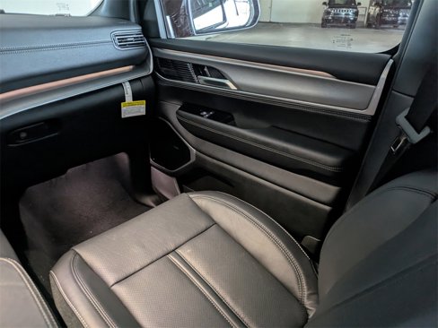 New 2025 Jeep Wagoneer L Series III w/ Premium Group I image 19