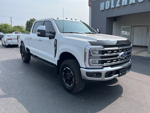 Used 2025 Ford F250 Lariat w/ Lariat Ultimate Package image 2
