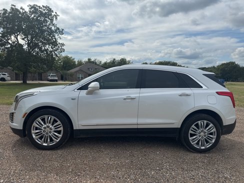 Used 2017 Cadillac XT5 Premium Luxury w/ LPO, Wheel Lock Package image 4