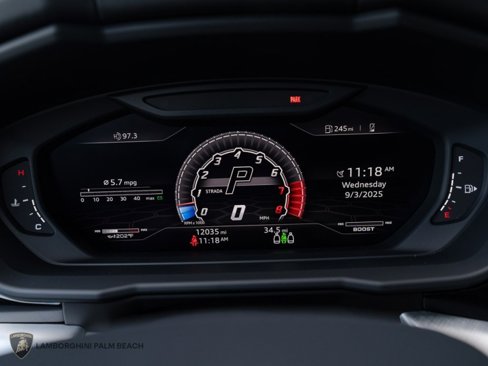 Used 2021 Lamborghini Urus image 13