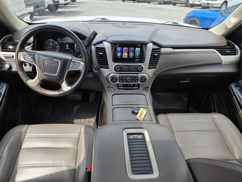 Used 2019 GMC Yukon XL Denali w/ Denali Ultimate Package image 8