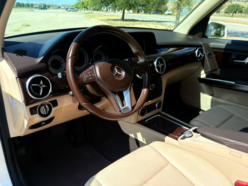 Used 2014 Mercedes-Benz GLK 350 2WD image 28