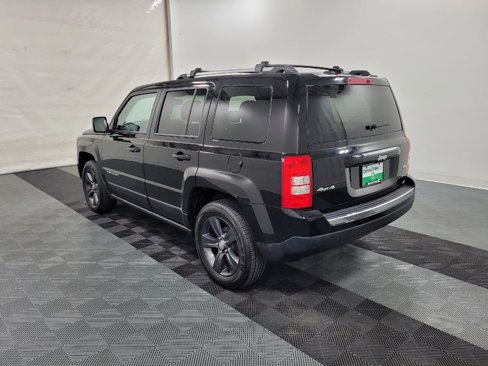Used 2016 Jeep Patriot High Altitude image 3