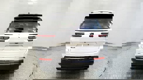 Used 2024 Jeep Grand Cherokee L Laredo image 6