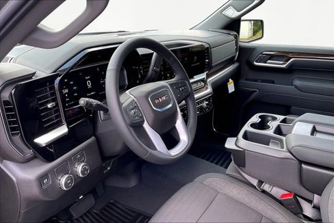 New 2026 GMC Sierra 1500 SLE w/ Preferred Package image 7