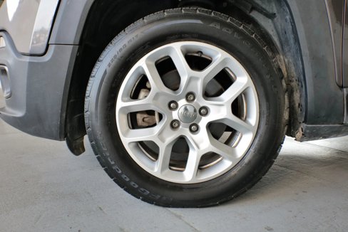 Used 2018 Jeep Renegade Latitude image 33