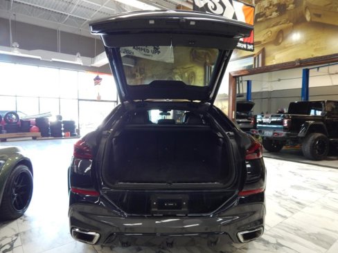 Used 2025 BMW X6 xDrive40i image 8