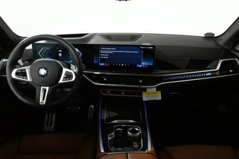 New 2026 BMW X7 M60i image 17