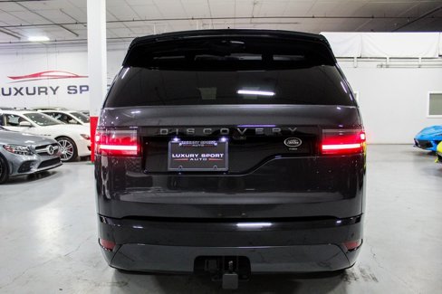 Used 2023 Land Rover Discovery HSE R-Dynamic image 4