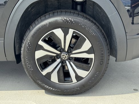 New 2026 Volkswagen Atlas Cross Sport SE image 10