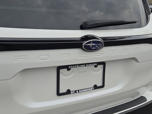 Certified 2025 Subaru Forester Limited image 5