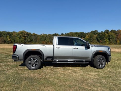 New 2026 GMC Sierra 2500 SLE w/ SLE Value Package; image 8
