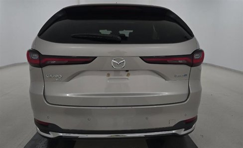 Used 2025 MAZDA CX-90 Plug-In Hybrid w/ Premium Plus image 5