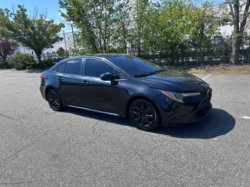 Used 2020 Toyota Corolla LE image 4