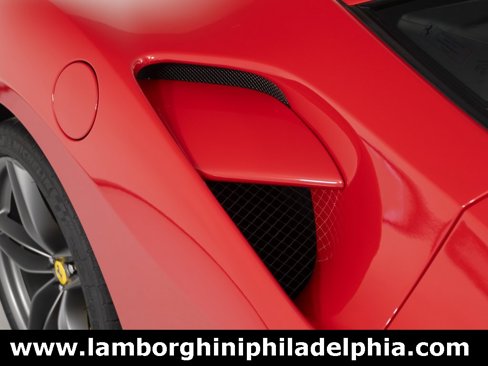 Used 2018 Ferrari 488 GTB image 39