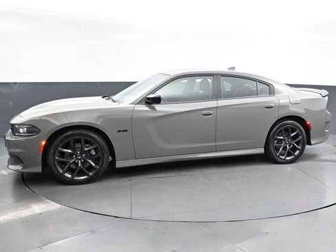 Used 2023 Dodge Charger R/T w/ Blacktop Package image 4