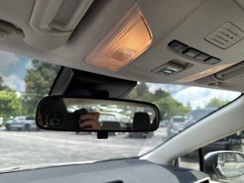 Used 2022 Toyota Corolla LE image 19