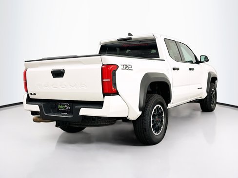 Used 2024 Toyota Tacoma TRD Off-Road image 9