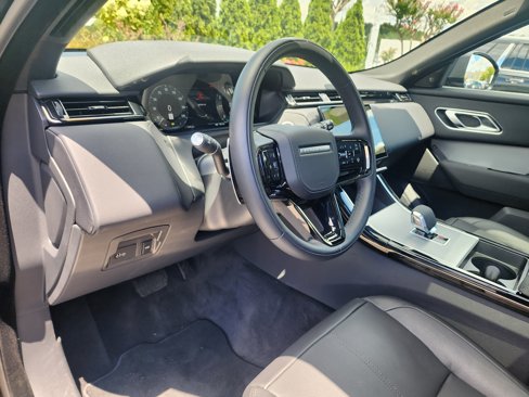 Used 2025 Land Rover Range Rover Velar S image 22
