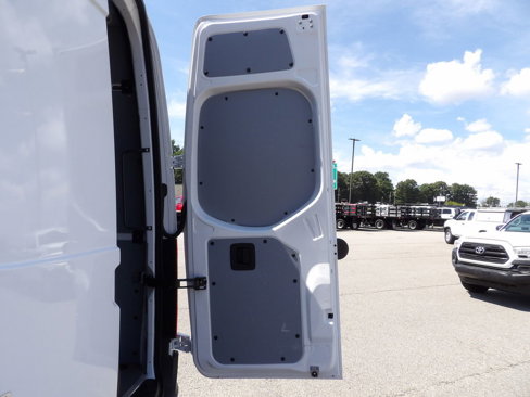 Used 2025 Mercedes-Benz Sprinter 2500 image 44