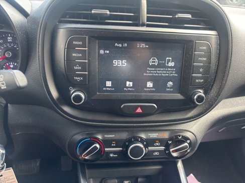 Used 2021 Kia Soul LX image 8