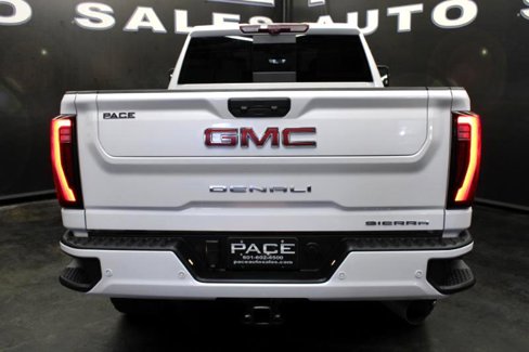 Used 2024 GMC Sierra 2500 Denali w/ Denali Reserve Package image 11