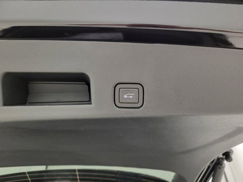 New 2026 Chevrolet Traverse Z71 w/ Driver Confidence Package image 2