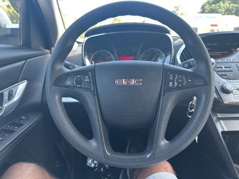 Used 2015 GMC Terrain SLE image 22