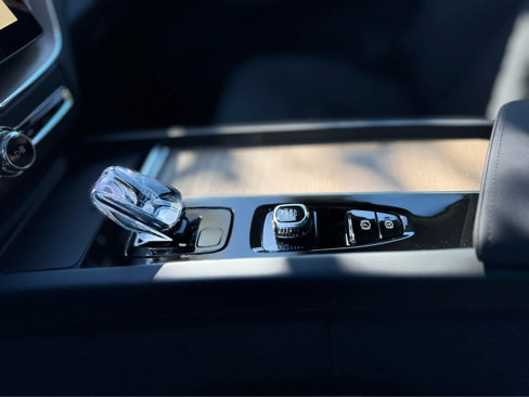 New 2026 Volvo XC60 B5 Plus w/ Protection Package Premier image 18
