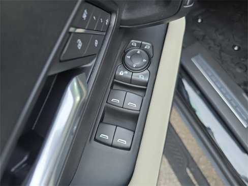 New 2026 GMC Hummer EV SUV w/ LPO, Dark Essentials Package image 17