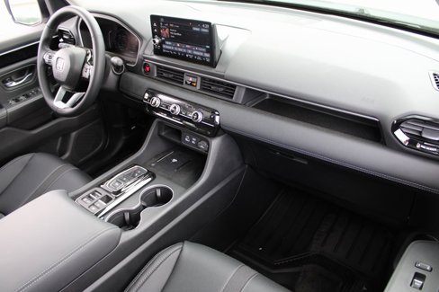 New 2025 Honda Pilot Touring image 19