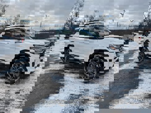 New 2025 Ford Explorer Active w/ Active Comfort Package image 7