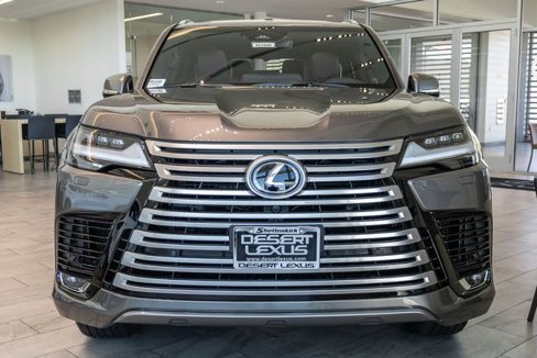 New 2025 Lexus LX 700h Luxury image 2