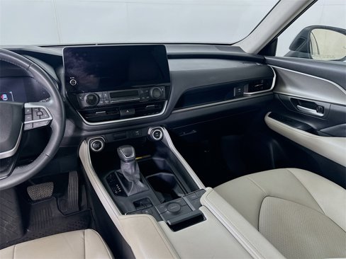 Used 2024 Toyota Grand Highlander XLE image 20