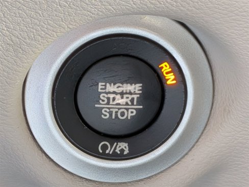 Used 2018 Chrysler Pacifica Touring-L image 25