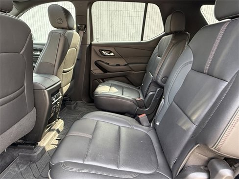 Used 2023 Chevrolet Traverse RS w/ LPO, Floor Liner Package image 18