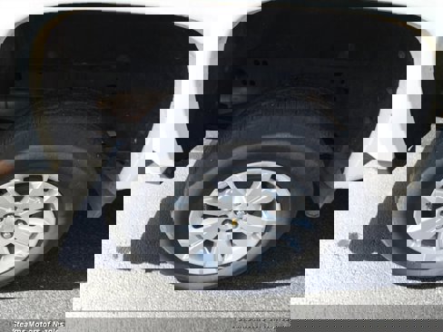 Used 2022 Chevrolet Colorado LT w/ Fleet Safety Package image 19