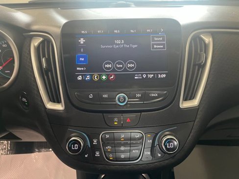 Used 2022 Chevrolet Malibu LT image 15