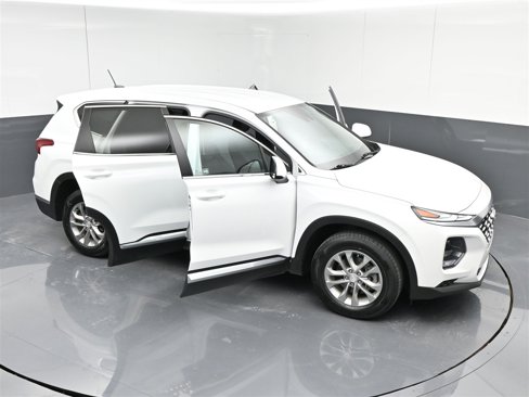 Used 2020 Hyundai Santa Fe SE image 37
