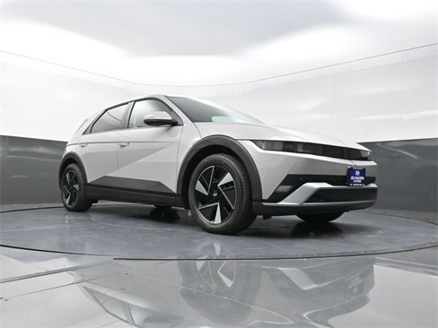 New 2025 Hyundai Ioniq 5 SE image 30