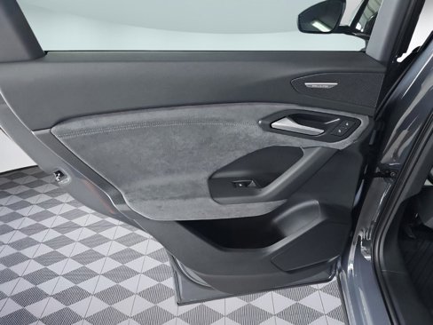 New 2025 Audi SQ6 e-tron Prestige image 22