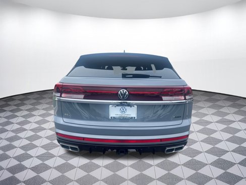 Used 2025 Volkswagen Atlas Cross Sport SEL Premium R-Line image 9