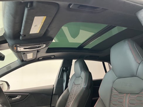 New 2025 Audi RS Q8 performance image 10