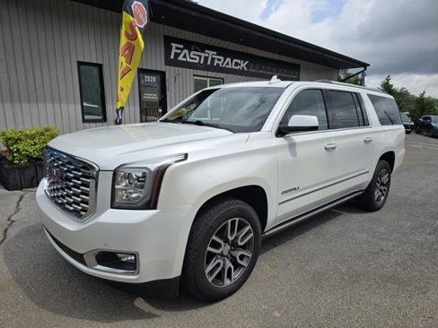 Used 2019 GMC Yukon XL Denali w/ Denali Ultimate Package image 1