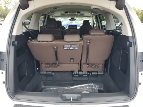 New 2026 Honda Odyssey Touring image 7