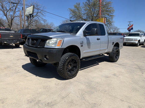Used 2004 Nissan Titan SE w/ (Bed) Utility Bed Pkg image 3